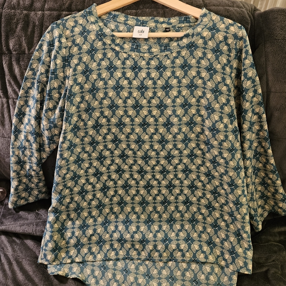 CAbi size M green top